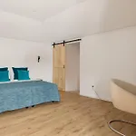 Revive House Camp - Ericeira - Sintra Chelreira