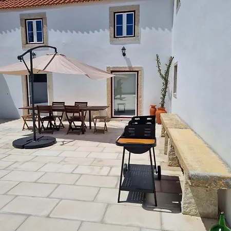 Guest house Revive House Camp - Ericeira - *