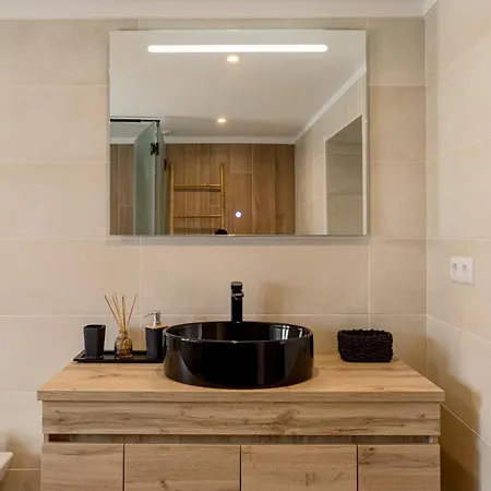 Revive House Camp - Ericeira - Guest house