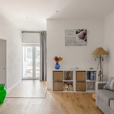 Guest house Revive House Camp - Ericeira -