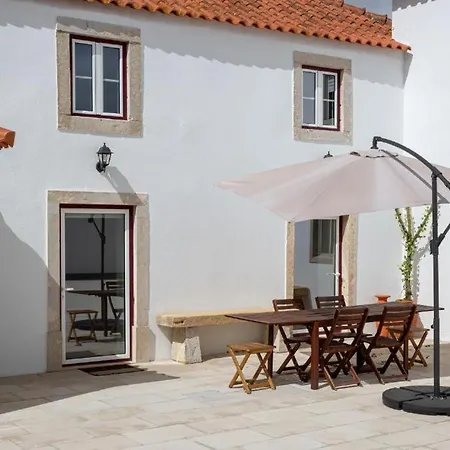 Revive House Camp - Ericeira - Sintra Maison d'hôtes 3*
