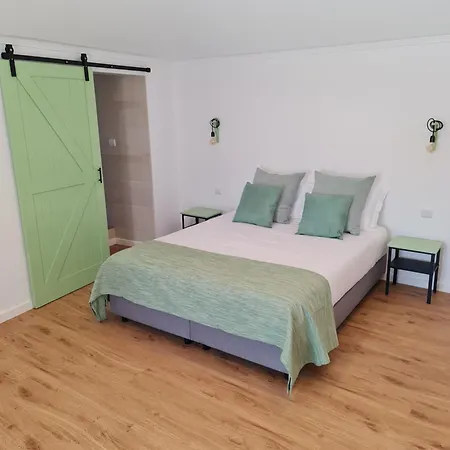 Revive House Camp - Ericeira - Sintra 3*