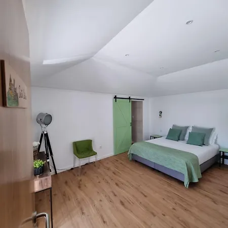Guest house Revive House Camp - Ericeira - Sintra