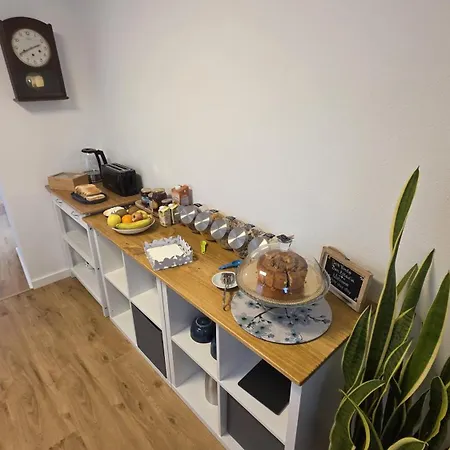 Guest house Revive House Camp - Ericeira - *