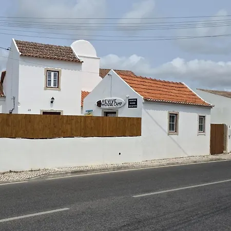 Revive House Camp - Ericeira - Sintra בית הארחה
