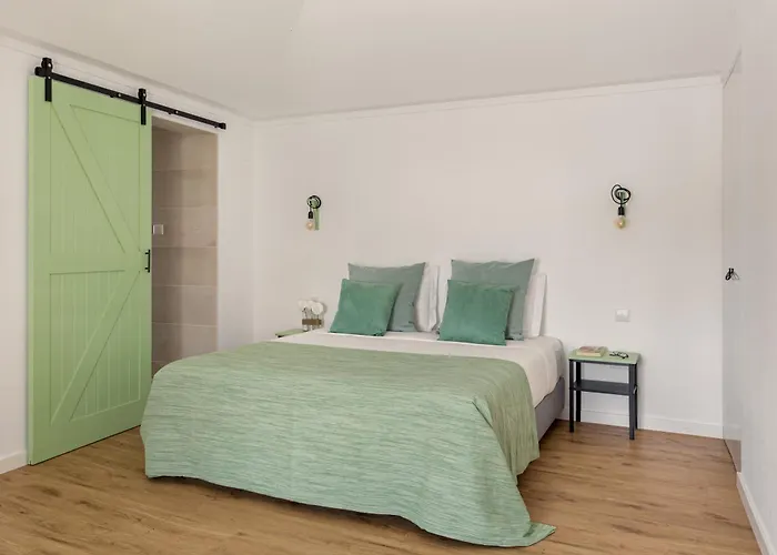 Revive House Camp - Ericeira - Sintra Gæstehus 3*