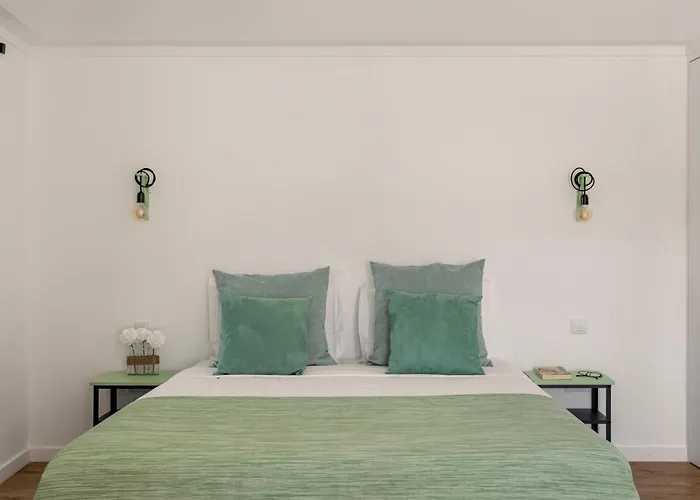 Revive House Camp - Ericeira - Sintra Gæstehus 3*