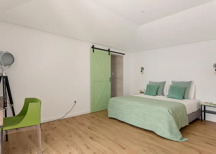 Revive House Camp - Ericeira - Sintra Chelreira